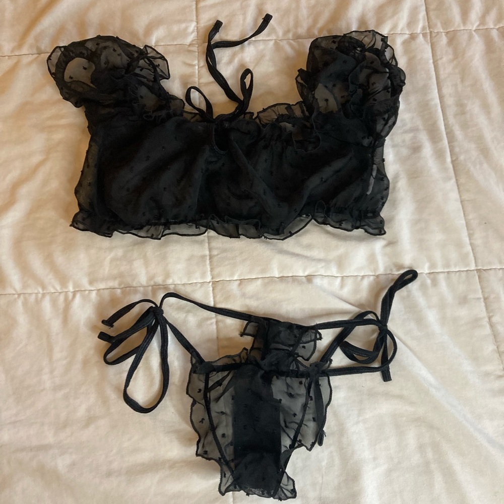 Black see-through lingerie 💗